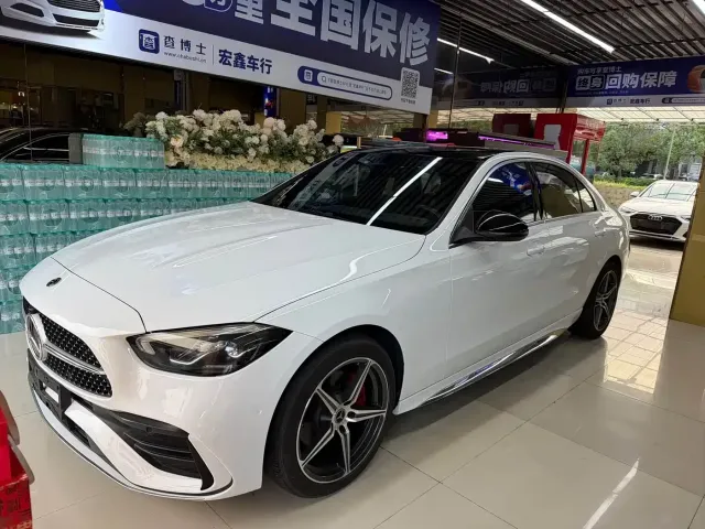 Фотография автомобиля — Mercedes-Benz C-Class