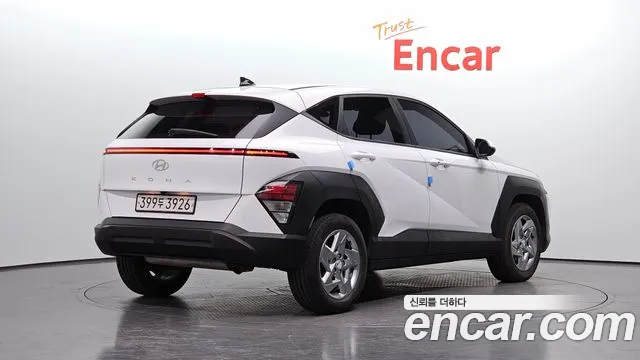 Hyundai Kona — Фото автомобиля 2