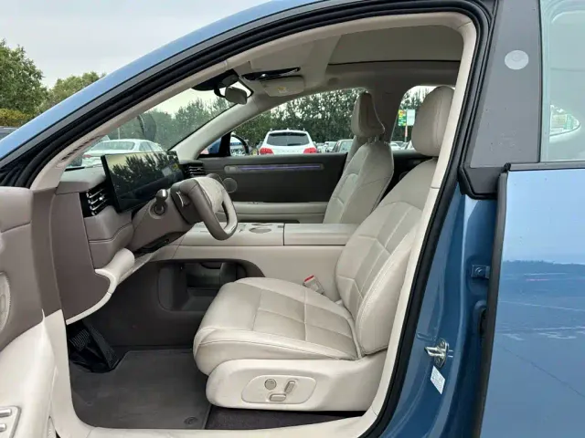 IM Motors LS6 — Фото автомобиля 9