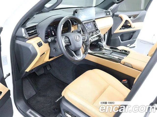 Lexus LX 4th Gen — Фото автомобиля 16