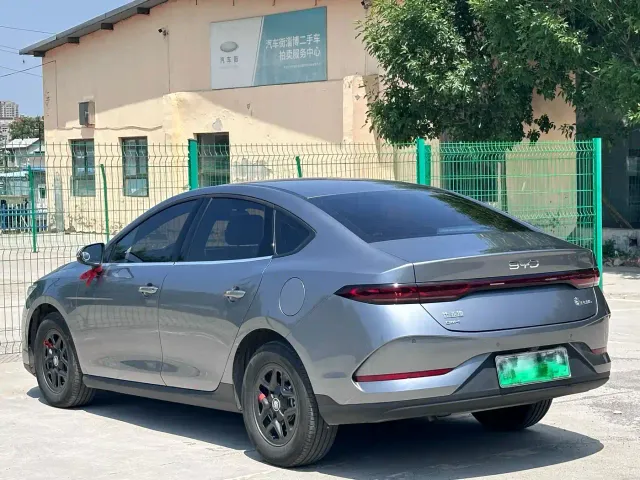 BYD Qin PLUS — Фото автомобиля 9