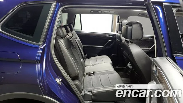 Volkswagen Tiguan — Фото автомобиля 11