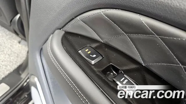 KG_Mobility_Ssangyong Rexton Rexton Arena Дизель 2.2 4WD — Фото автомобиля 19