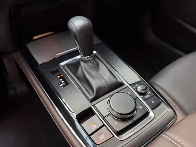 Mazda CX-30 — Фото автомобиля 15