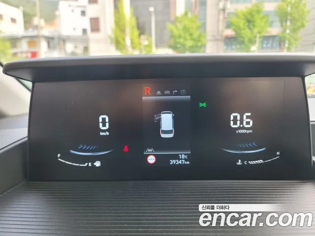 Hyundai Staria — Фото автомобиля 8