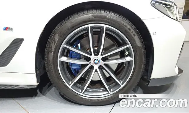 BMW 5 Series G30 — Фото автомобиля 6