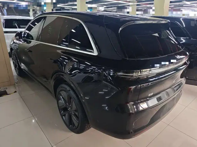 Li Auto L6 — Фото автомобиля 4