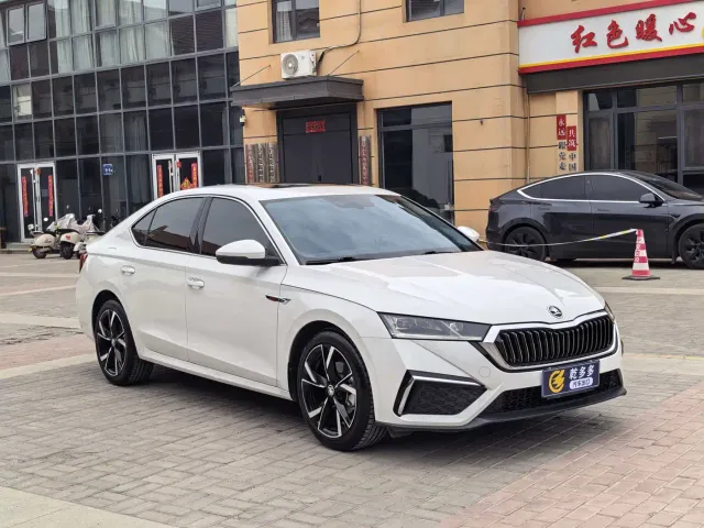 Skoda Octavia — Фото автомобиля 3