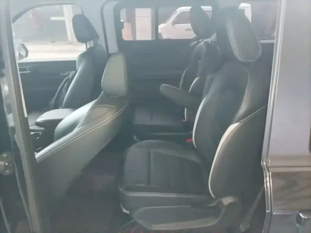Wuling Zhengcheng — Фото автомобиля 16