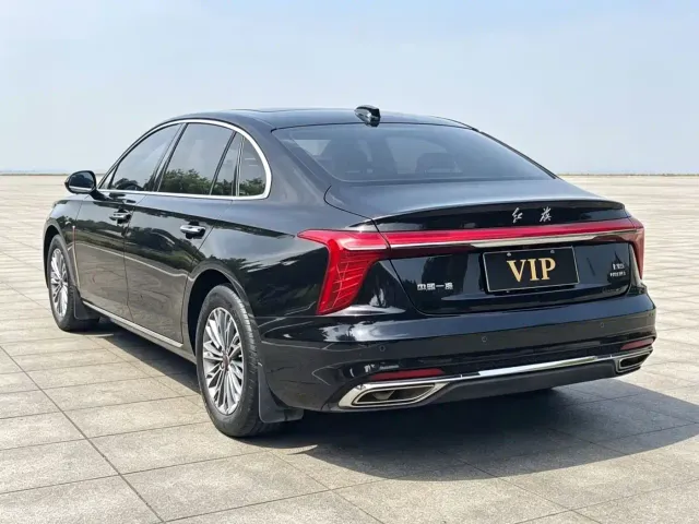 Hongqi H5 — Фото автомобиля 9