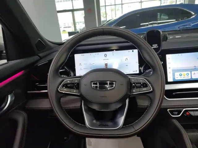 Geely Xingyue L — Фото автомобиля 10