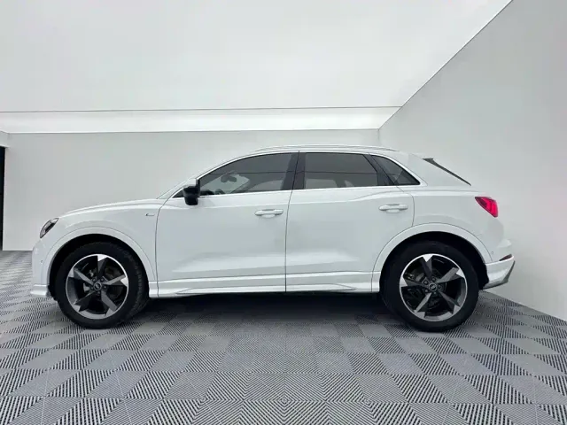 Audi Q3 — Фото автомобиля 8