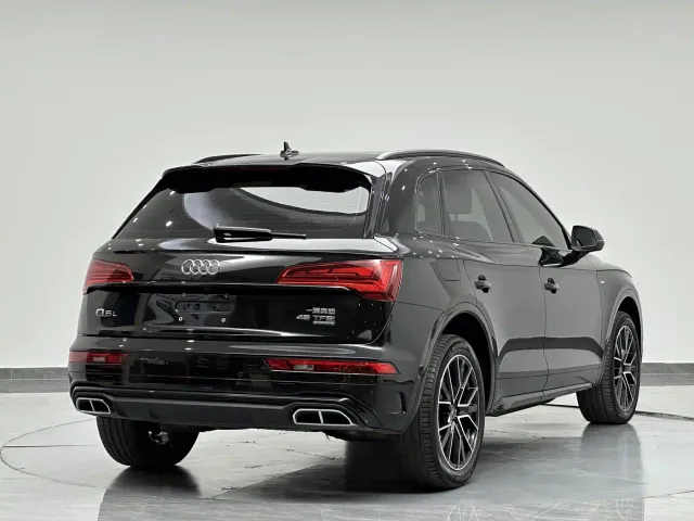 Audi Q5L — Фото автомобиля 8