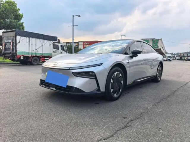 Xpeng P7+ — Фото автомобиля 2