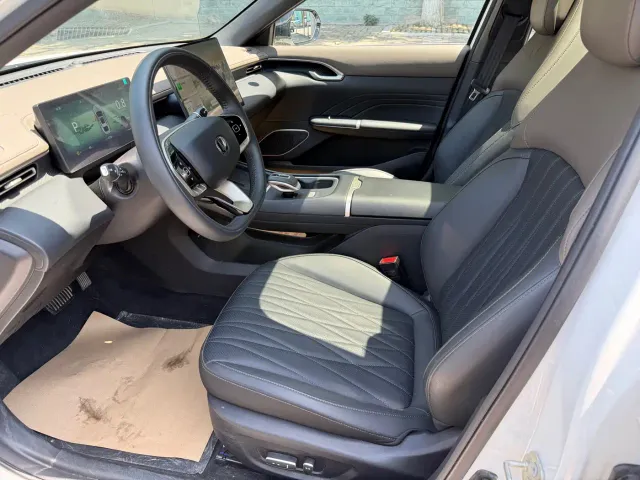 Changan Eado — Фото автомобиля 5
