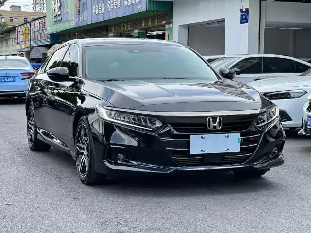 Фотография автомобиля — Honda Accord