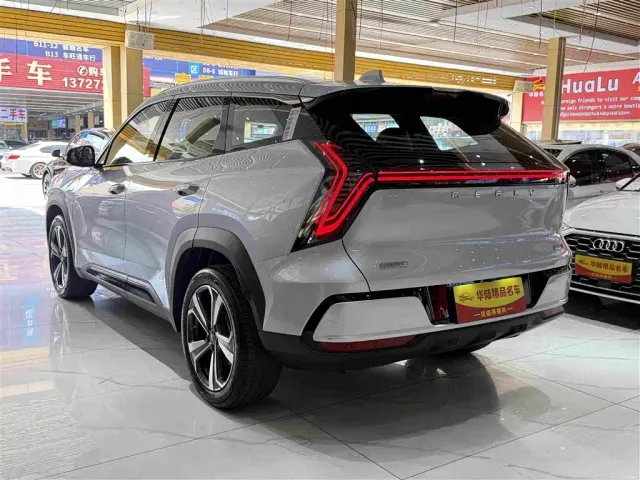 Geely Boyue L — Фото автомобиля 4