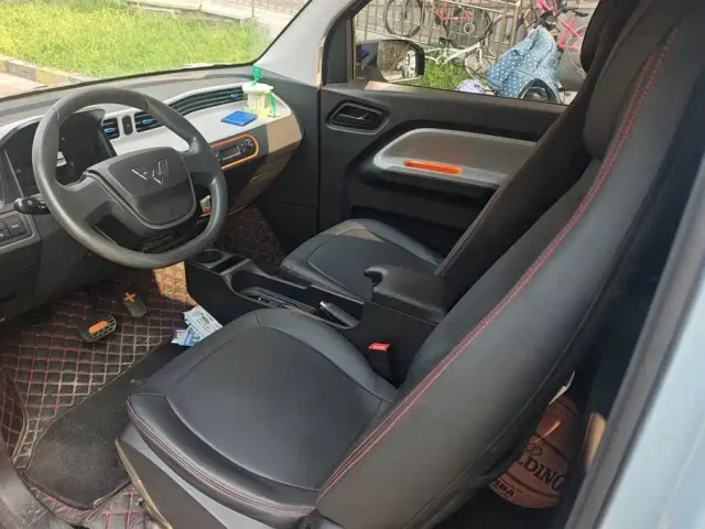 Wuling Hongguang Mini EV — Фото автомобиля 11