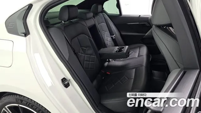 BMW 5 Series G60 — Фото автомобиля 17