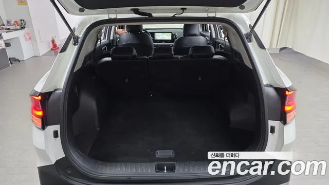 Kia Sportage Sportage 5-е поколение Бензин 1.6 турбо 2WD — Фото автомобиля 20
