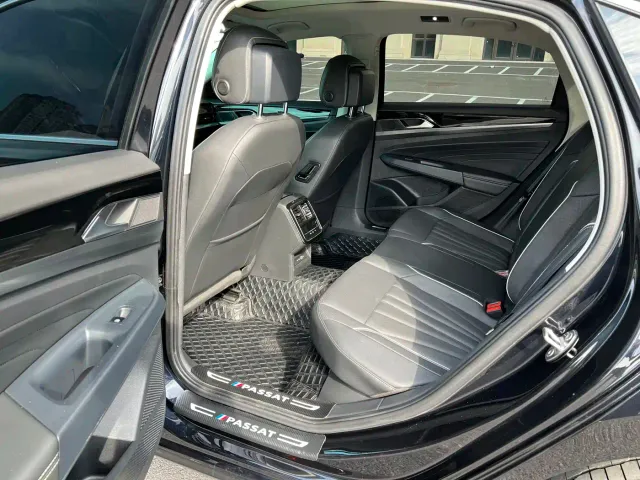 Volkswagen Passat — Фото автомобиля 11