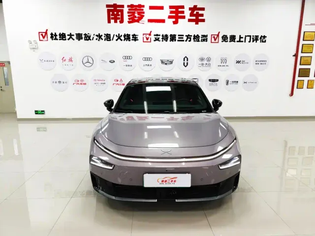 Xpeng P7+ — Фото автомобиля 2