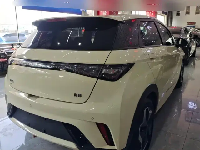 BYD Dolphin — Фото автомобиля 3