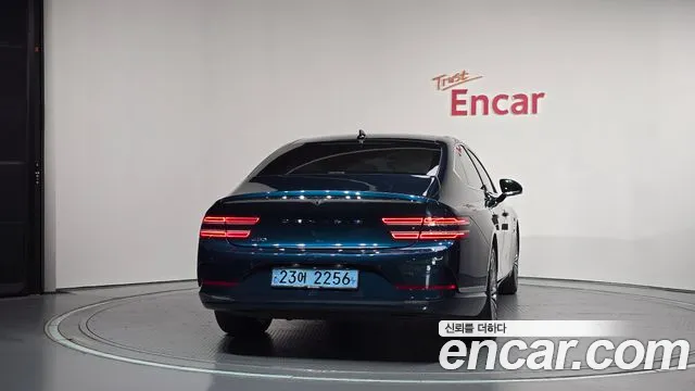 Genesis G80 RG3 — Фото автомобиля 4