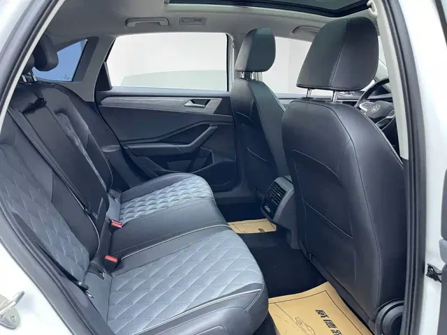 Volkswagen Sagitar — Фото автомобиля 15