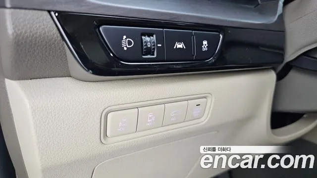 Kia Canival Carnival 4 поколение Бензин 7 мест Signature — Фото автомобиля 22