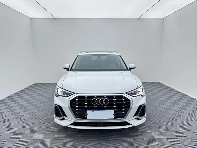 Audi Q3 — Фото автомобиля 2