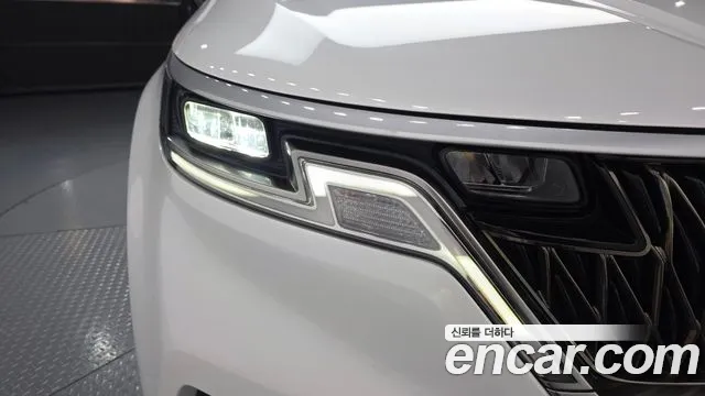 Kia Carnival — Фото автомобиля 7