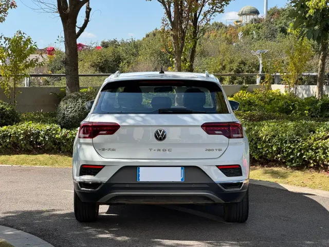 Volkswagen T-Roc — Фото автомобиля 5