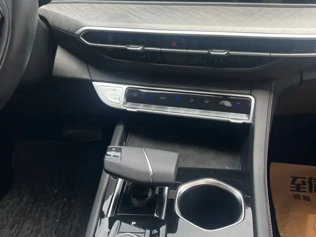 Changan Eado — Фото автомобиля 5