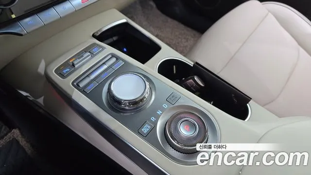 Genesis GV70 2.5T Бензин AWD — Фото автомобиля 8