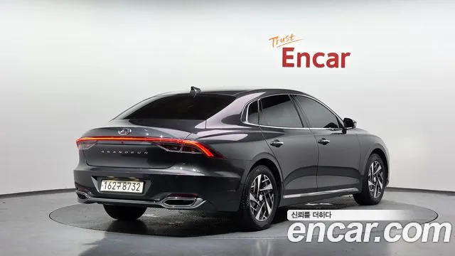 Hyundai Grandeur Grandeur (New) Hybrid — Фото автомобиля 2