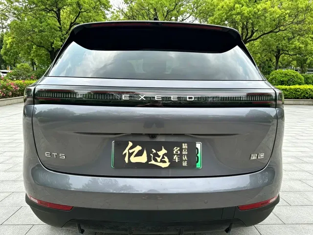 Exeed Starway E05 — Фото автомобиля 12