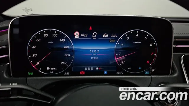 Mercedes-Benz E-Class — Фото автомобиля 7