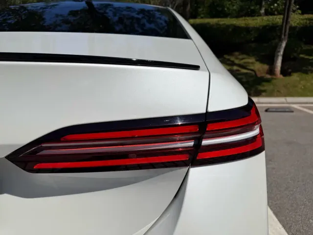 BMW 5 Series — Фото автомобиля 17