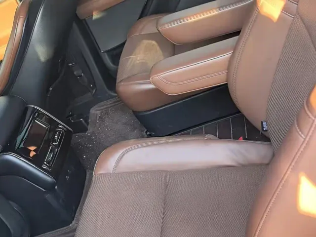 Lincoln Aviator — Фото автомобиля 6