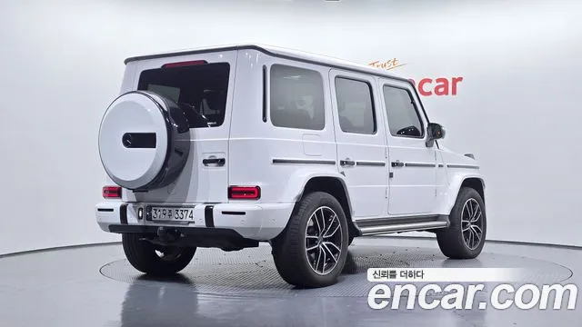 Mercedes-Benz G-Class — Фото автомобиля 2