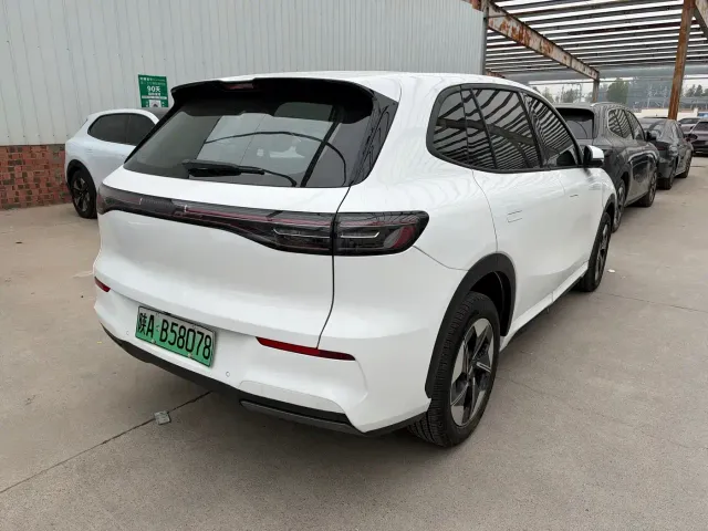 Geely Galaxy E5 — Фото автомобиля 10