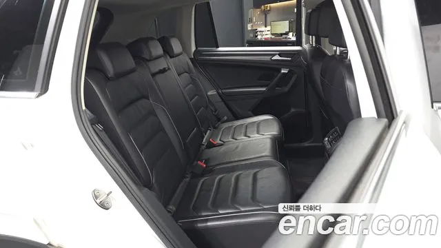 Volkswagen Tiguan — Фото автомобиля 18