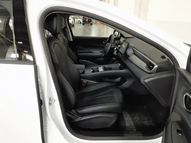 BYD Seal 05 DM-i — Фото автомобиля 23