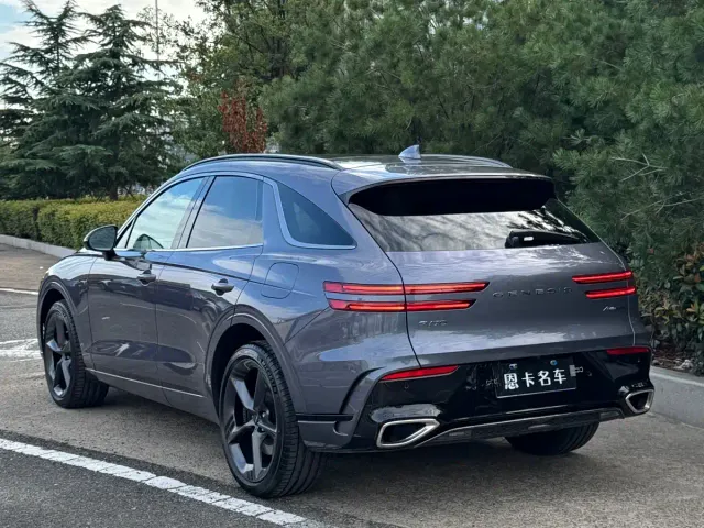 Genesis GV70 — Фото автомобиля 6