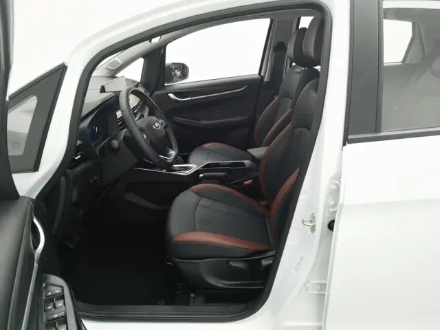 Geely Vision X3 — Фото автомобиля 10