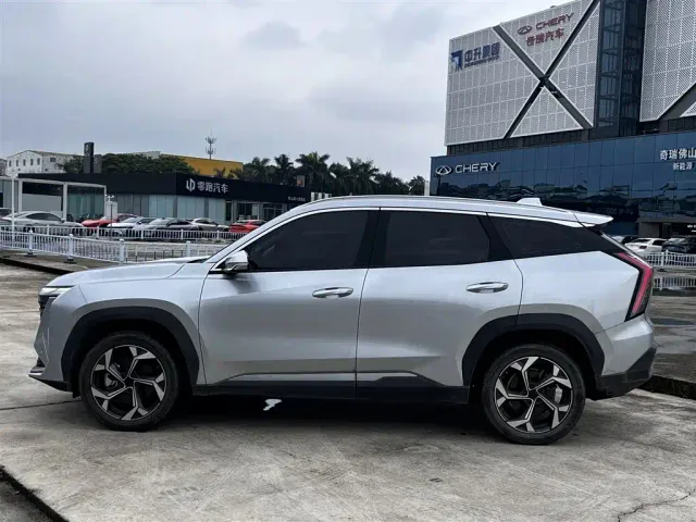 Geely Boyue L — Фото автомобиля 6