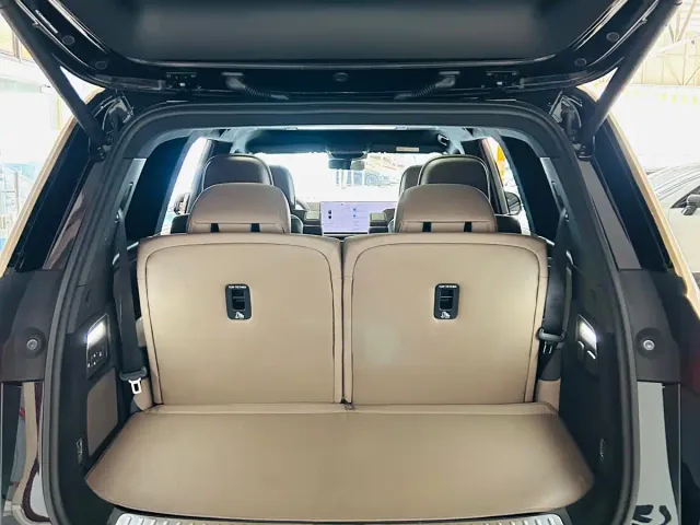 Li Auto Li Xiang L9 2026 Base Model — Фото автомобиля 18