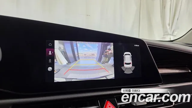 Kia Niro — Фото автомобиля 15