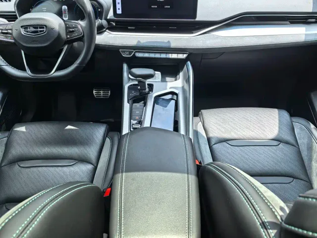 Geely Xingrui — Фото автомобиля 13